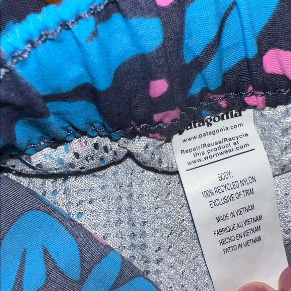 Patagonia Blue Floral Women's Athletic Shorts - Picture 6 of 8